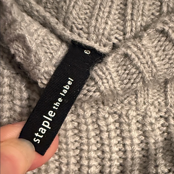 Elegant Cream Sweater - Picture 2 of 3